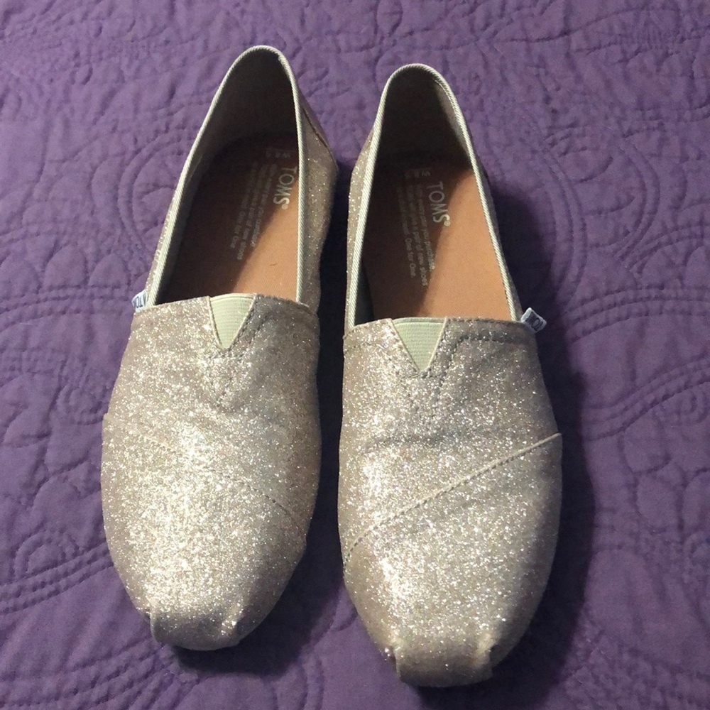 Sz 8.5 glitter toms